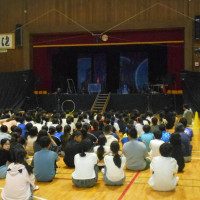 開演前