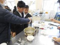 お湯を入れる②